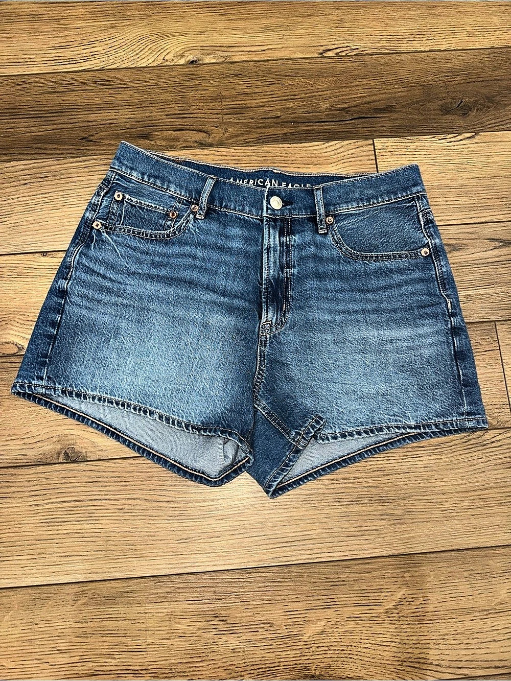 American Eagle Women's Denim Jean Shorts Size 6